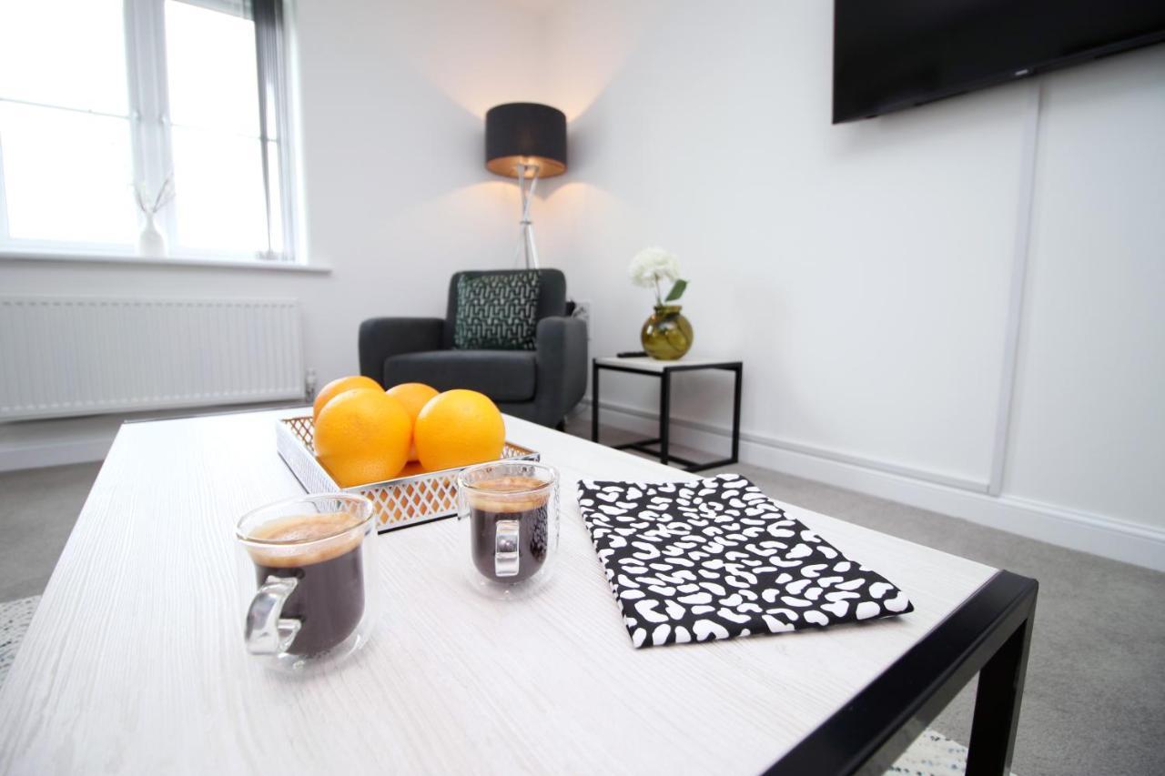 Morriston No 43 Stadium Views By Ssw - 2Br, Parking, Sleeps 4, 3Min Walk To Stadium, 10Min Drive To City Centre, Marina And Close To M4 מראה חיצוני תמונה